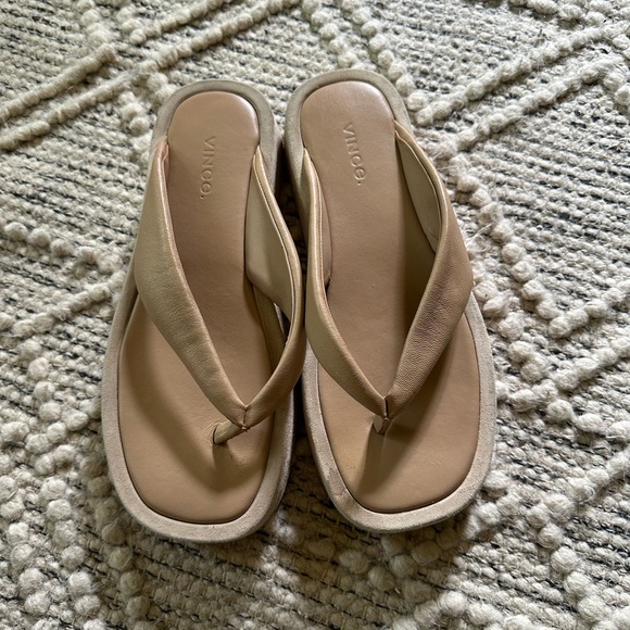 Vince Nell Leather and Suede Flipflops - Picture 4 of 9